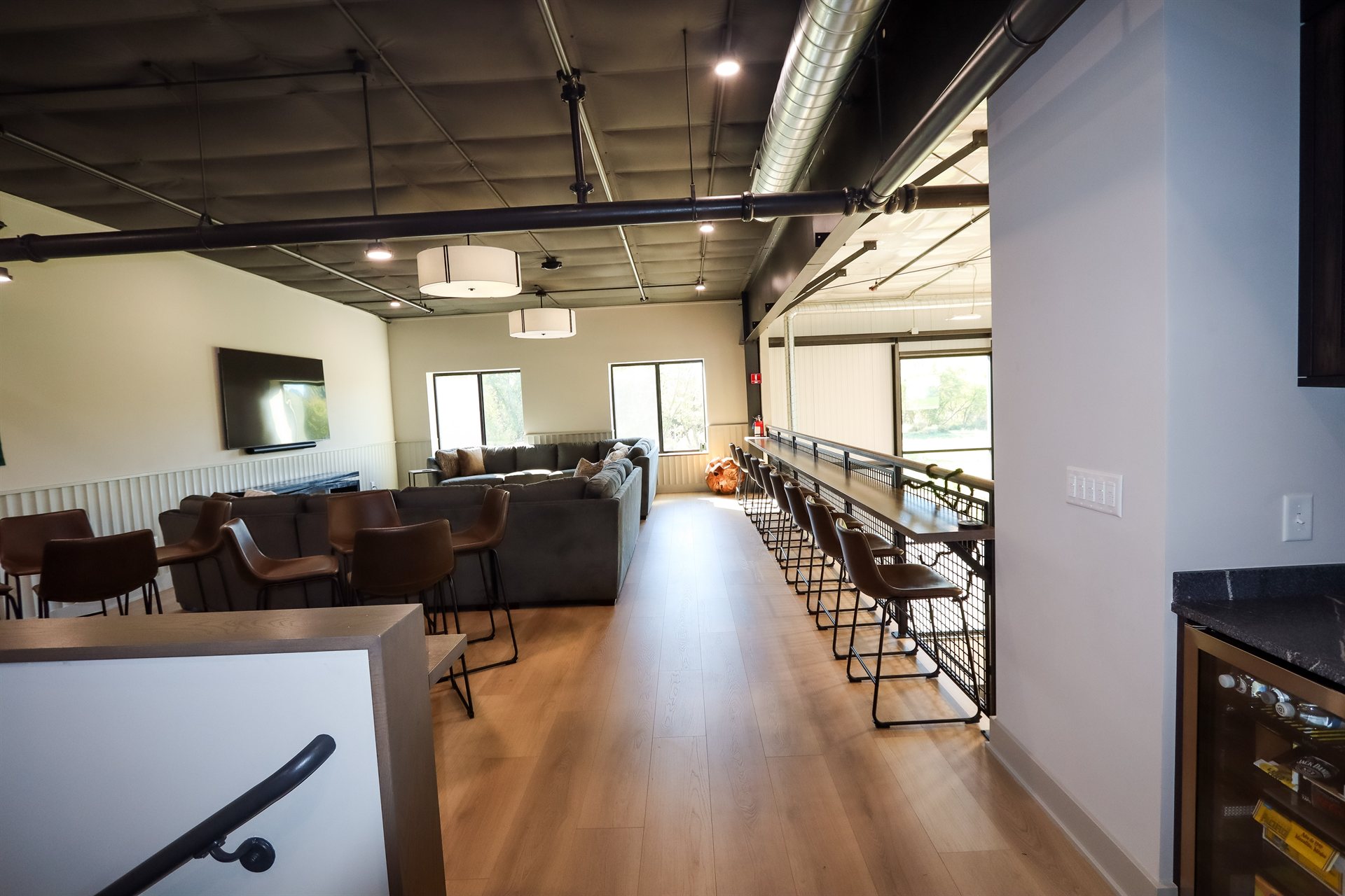 Upstairs Bar & Viewing Area